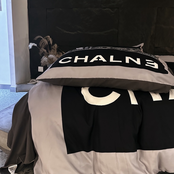 91家纺网 家纺一手货源 找家纺 丽斐纺织 2023新款双面磨毛数码印花四件套 磨毛暗香