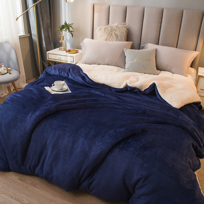 91家纺网 家纺一手货源 找家纺 简爱 2025新款法莱绒羊羔绒多功能被套毯 藏青