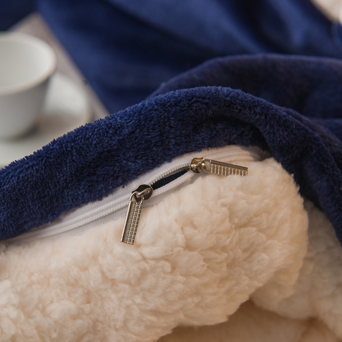 91家纺网 家纺一手货源 找家纺 简爱 2025新款法莱绒羊羔绒多功能被套毯 藏青