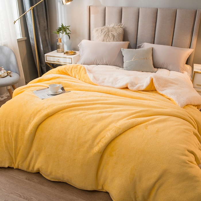 91家纺网 家纺一手货源 找家纺 简爱 2025新款法莱绒羊羔绒多功能被套毯 鹅黄