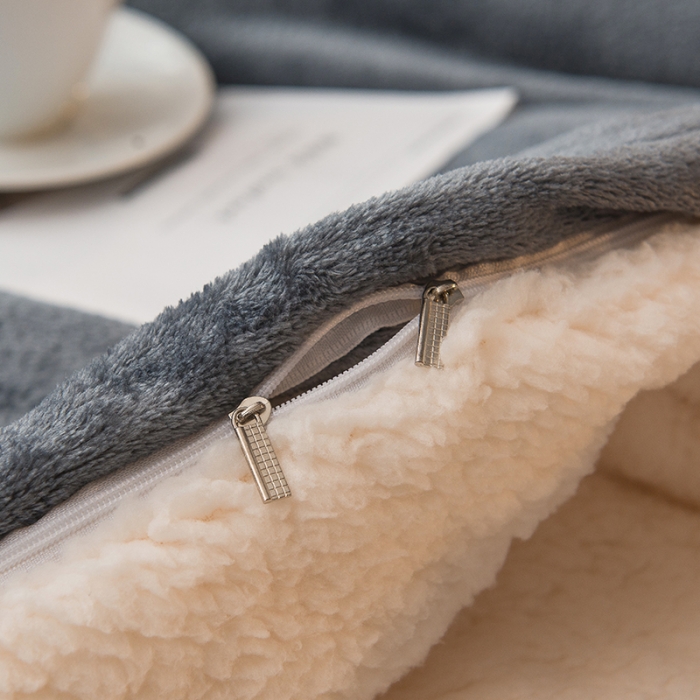 91家纺网 家纺一手货源 找家纺 简爱 2025新款法莱绒羊羔绒多功能被套毯 深灰