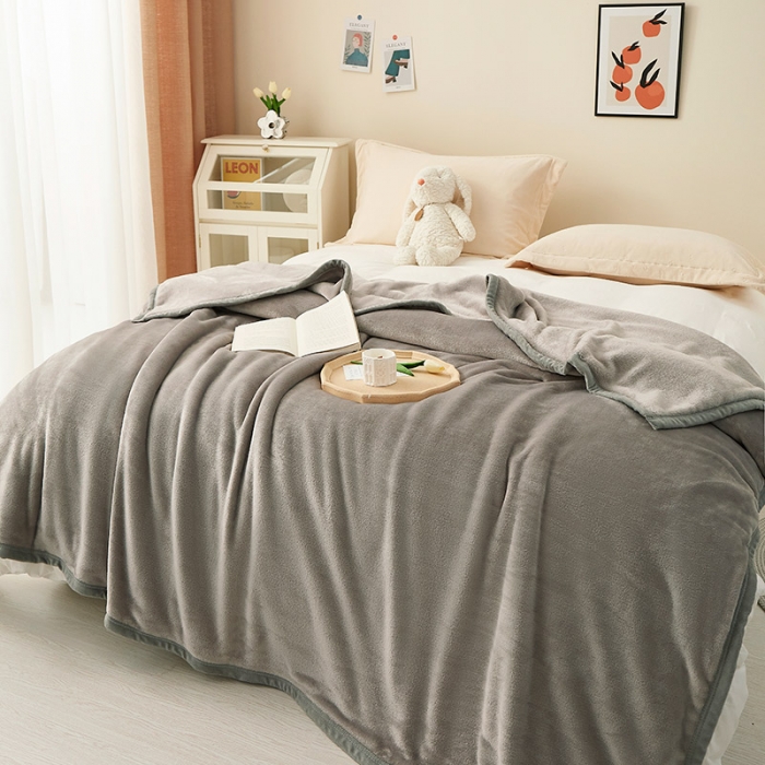 91家纺网 家纺一手货源 找家纺 肖恩毯业 2025新款纯色雪貂绒毛毯沙发盖毯午睡毯子 雪貂-灰色