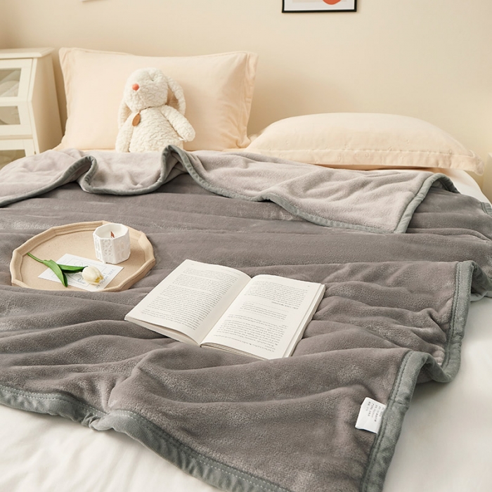 91家纺网 家纺一手货源 找家纺 肖恩毯业 2025新款纯色雪貂绒毛毯沙发盖毯午睡毯子 雪貂-灰色