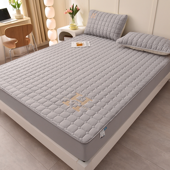 91家纺网 家纺一手货源 找家纺 （总）富威堡家纺 2023新款原棉H标刺绣棉花床笠