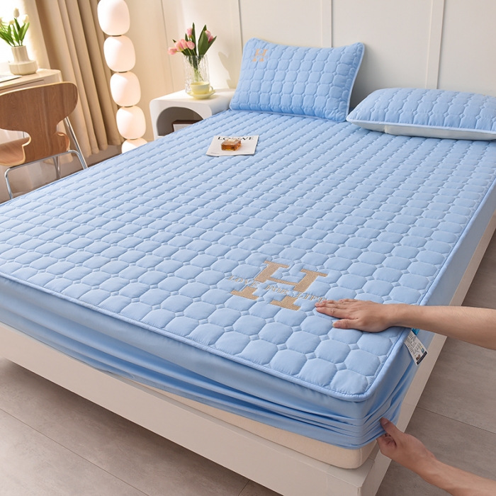 91家纺网 家纺一手货源 找家纺 富威堡家纺 2023新款原棉H标刺绣棉花床笠 刺绣-蓝