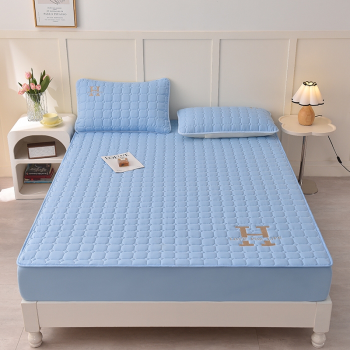 91家纺网 家纺一手货源 找家纺 富威堡家纺 2023新款原棉H标刺绣棉花床笠 刺绣-蓝