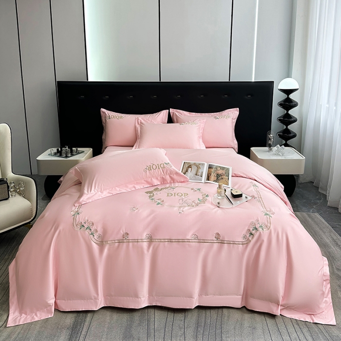 91家纺网 家纺一手货源 找家纺 秘密花园系列轻奢小香风纯棉刺绣长绒棉四件套 秘密花园-初夏粉