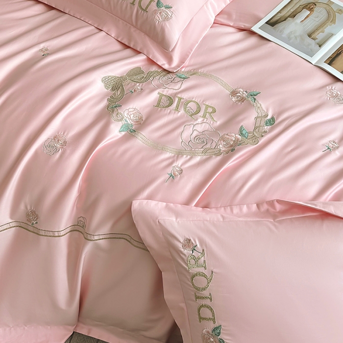 91家纺网 家纺一手货源 找家纺 秘密花园系列轻奢小香风纯棉刺绣长绒棉四件套 秘密花园-初夏粉