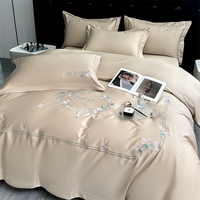 91家纺网 家纺一手货源 找家纺 2023秘密花园系列轻奢小香风纯棉刺绣长绒棉四件套 秘密花园-香槟金