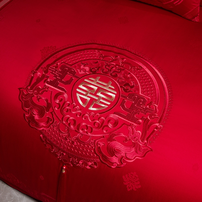 91家纺网 家纺一手货源 找家纺 宏羽纺 2023新款高支高密全棉贡缎提花婚庆套件 全棉风光大嫁-红