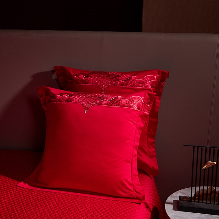 91家纺网 家纺一手货源 找家纺 宏羽纺 2023新款高支高密全棉贡缎提花婚庆套件 全棉风光大嫁-红