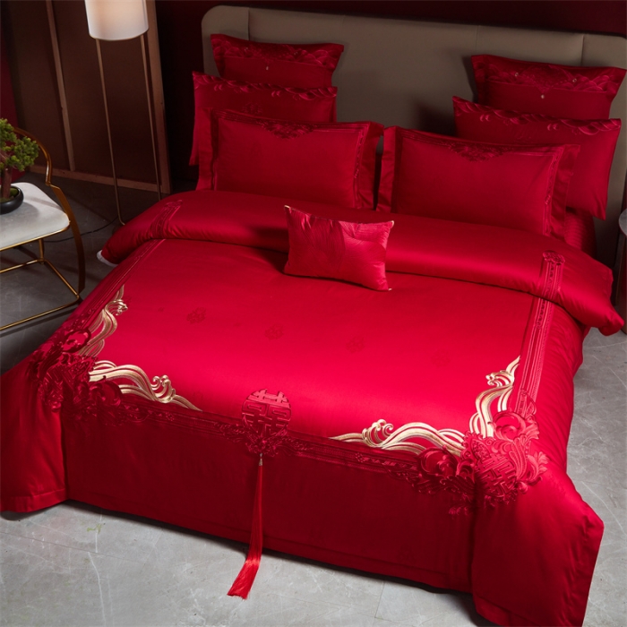 91家纺网 家纺一手货源 找家纺 宏羽纺 2023新款高支高密全棉贡缎提花婚庆套件 缘定三生-红