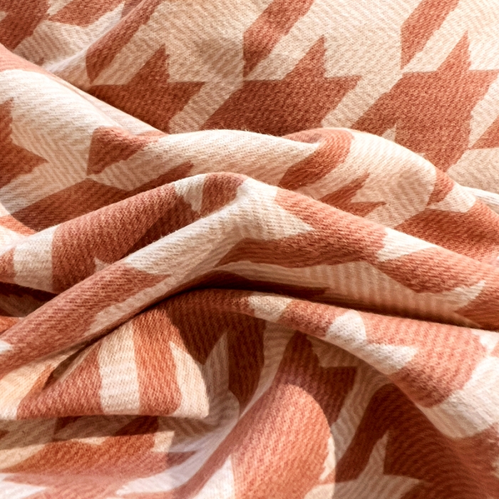 91家纺网 家纺一手货源 找家纺 品乐家纺 2023新款全棉喷气磨毛印花四件套 时尚风标-豆沙