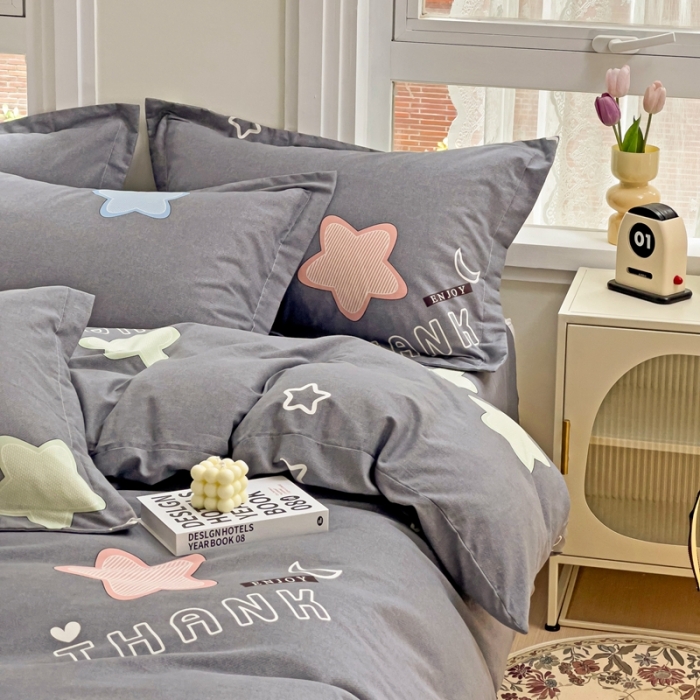 91家纺网 家纺一手货源 找家纺 品乐家纺 2023新款全棉喷气磨毛印花单被套 满天星-灰