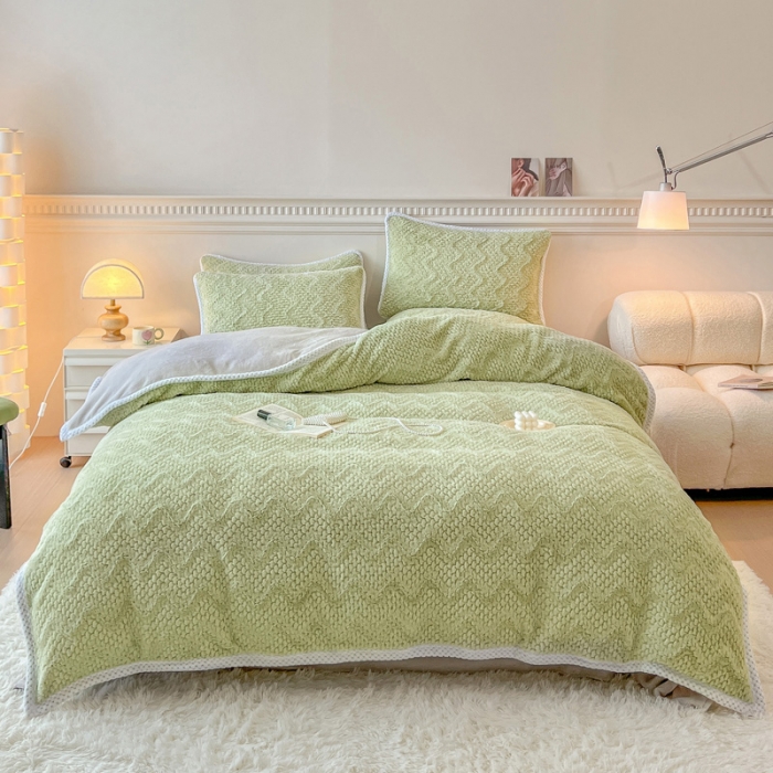 91家纺网 家纺一手货源 找家纺 菲儿家纺 2023新款小兔毛绒立体剪花四件套 小兔毛-波浪绿