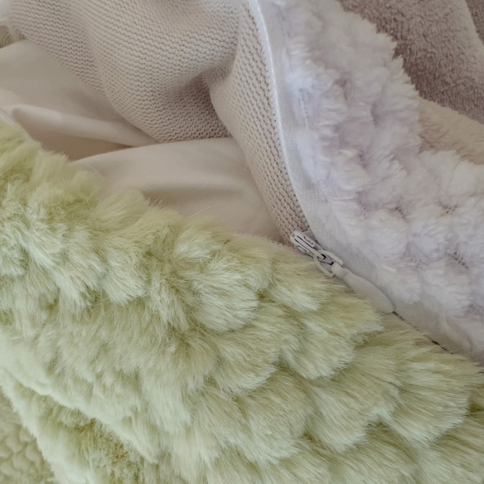 91家纺网 家纺一手货源 找家纺 菲儿家纺 2023新款小兔毛绒立体剪花四件套 小兔毛-波浪绿