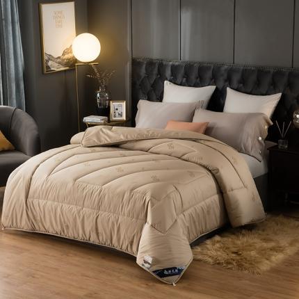 91家纺网 家纺一手货源 找家纺 莱宁被业 2023新款臻品驼毛被 沙洲驼