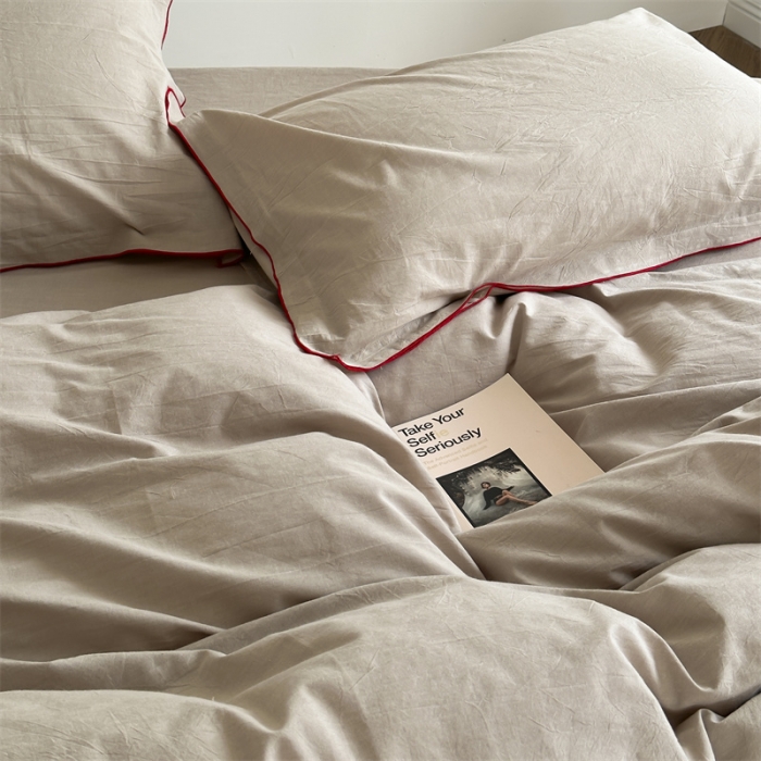 91家纺网 家纺一手货源 找家纺 云上 2023新款色织法式全棉水洗棉双层密拷边四件套 密拷深米-红边