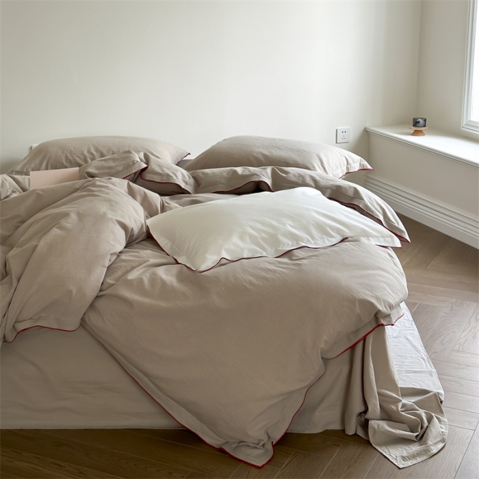 91家纺网 家纺一手货源 找家纺 云上 2023新款色织法式全棉水洗棉双层密拷边四件套 密拷深米-红边