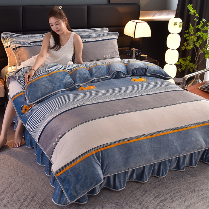 91家纺网 家纺一手货源 找家纺 芯诗曼 2025新款牛奶绒印花单被套 幸运熊