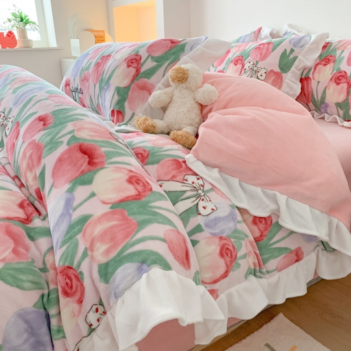 91家纺网 家纺一手货源 找家纺 吾欢心 2024新款韩版花边牛奶绒四件套 彩色郁金香