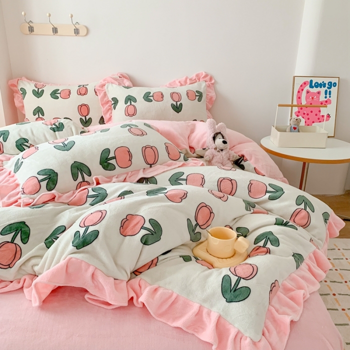 91家纺网 家纺一手货源 找家纺 吾欢心 2024新款韩版花边牛奶绒四件套 花颂