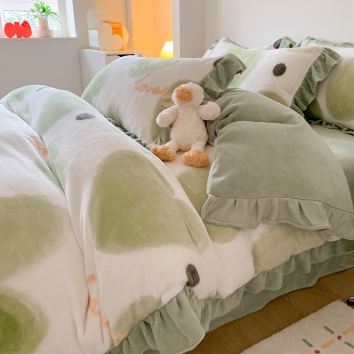 91家纺网 家纺一手货源 找家纺 吾欢心 2024新款韩版花边牛奶绒四件套 绿爱心