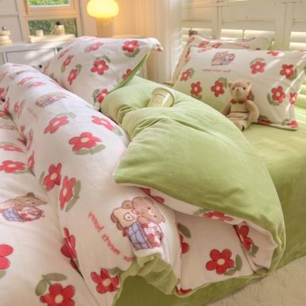 91家纺网 家纺一手货源 找家纺 （总）百寐 2023新款加厚牛奶绒小清新可爱花卉卡通保暖学生三四件套