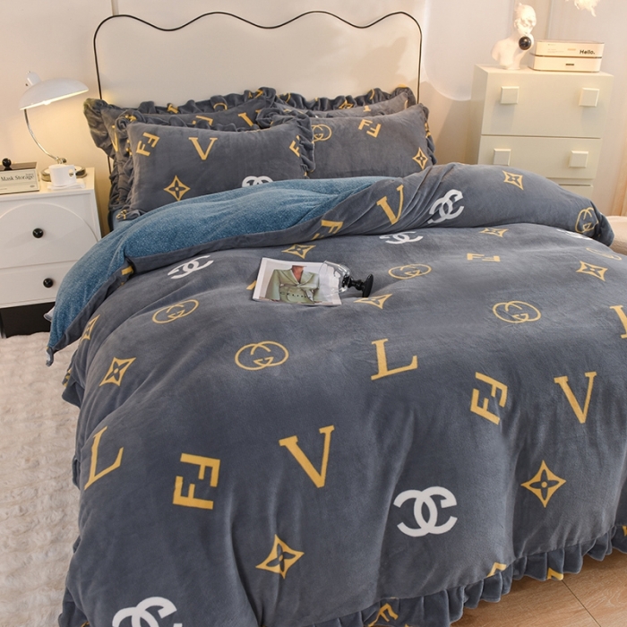 91家纺网 家纺一手货源 找家纺 总甜之梦家纺 2025新款泥点绒印花四件套（任何尺寸都可定做）