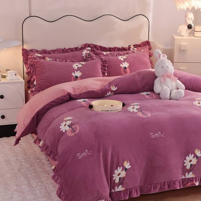 91家纺网 家纺一手货源 找家纺 甜之梦家纺 2025新款泥点绒印花四件套（任何尺寸都可定做） 穿越