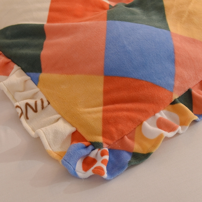 91家纺网 家纺一手货源 找家纺 甜之梦家纺 2025新款泥点绒印花四件套（任何尺寸都可定做） 校园女孩