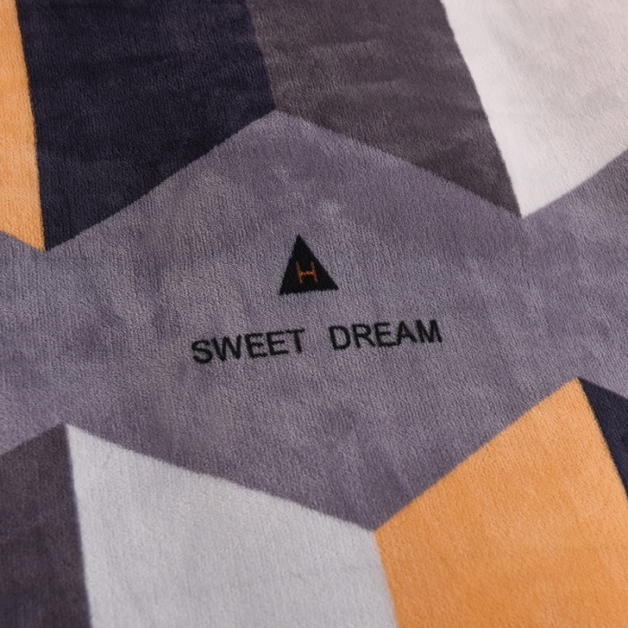 91家纺网 家纺一手货源 找家纺 甜之梦家纺 2025新款泥点绒印花四件套（任何尺寸都可定做） 追光