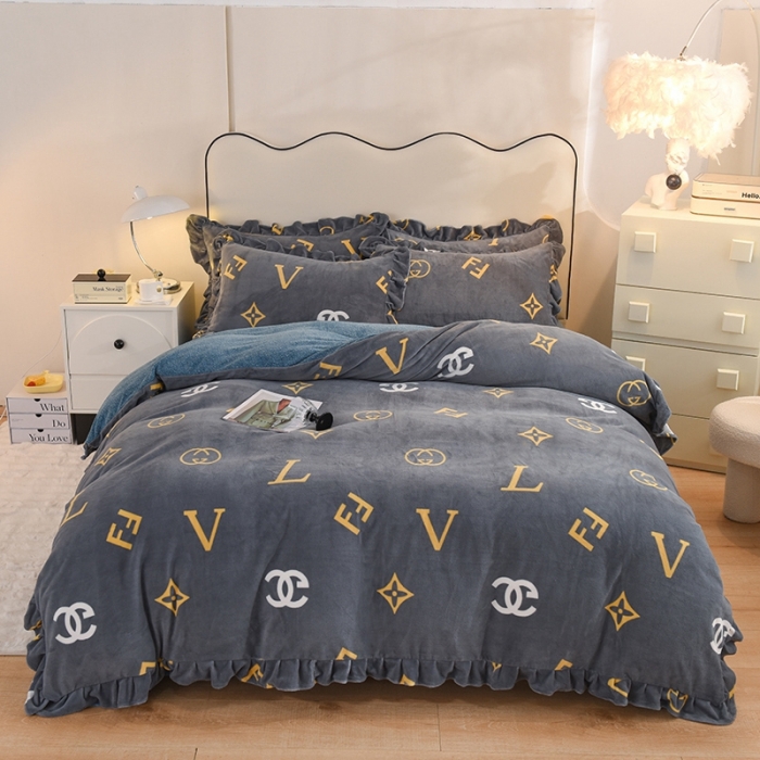 91家纺网 家纺一手货源 找家纺 甜之梦家纺 2025新款泥点绒印花四件套（任何尺寸都可定做） 字母周末