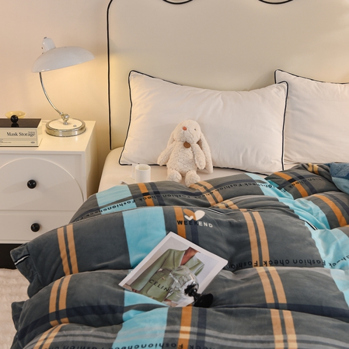 91家纺网 家纺一手货源 找家纺 甜之梦家纺 2025新款韩版泥点绒单被套（任何尺寸都可定做） 许愿条纹