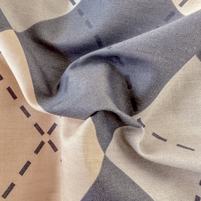 91家纺网 家纺一手货源 找家纺 帛织澜家纺 2025新款12868全棉喷气印花枕套-格韵空间