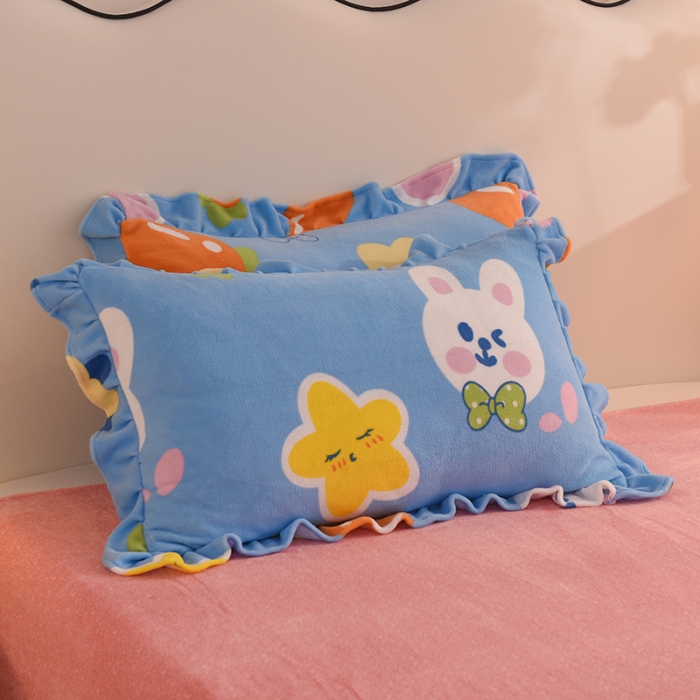 91家纺网 家纺一手货源 找家纺 甜之梦家纺 2025新款韩版泥点绒单品枕套 爱心萌兔