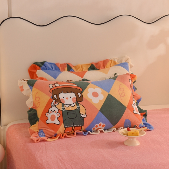 91家纺网 家纺一手货源 找家纺 甜之梦家纺 2025新款韩版泥点绒单品枕套 校园女孩