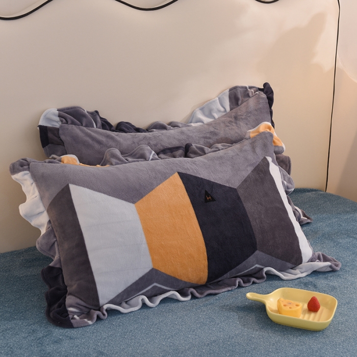 91家纺网 家纺一手货源 找家纺 甜之梦家纺 2025新款韩版泥点绒单品枕套 追光