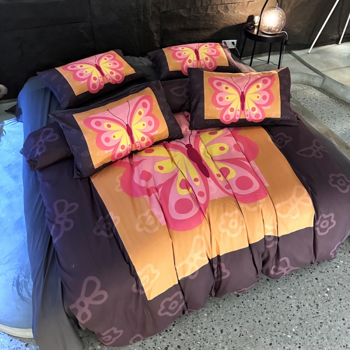 91家纺网 家纺一手货源 找家纺 色鬼布艺 2023新款双面磨毛数码印花四件套 银磨毛碟中碟