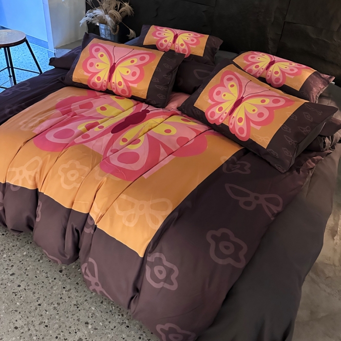 91家纺网 家纺一手货源 找家纺 色鬼布艺 2023新款双面磨毛数码印花四件套 银磨毛碟中碟