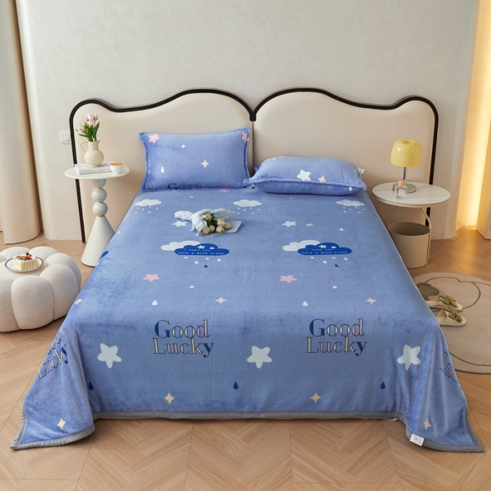 91家纺网 家纺一手货源 找家纺 雅萱 2024新款牛奶绒盖毯子毛毯午睡毯保暖加厚 晚安云朵