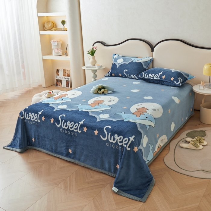 91家纺网 家纺一手货源 找家纺 雅萱 2024新款牛奶绒盖毯子毛毯午睡毯保暖加厚 海豚和熊