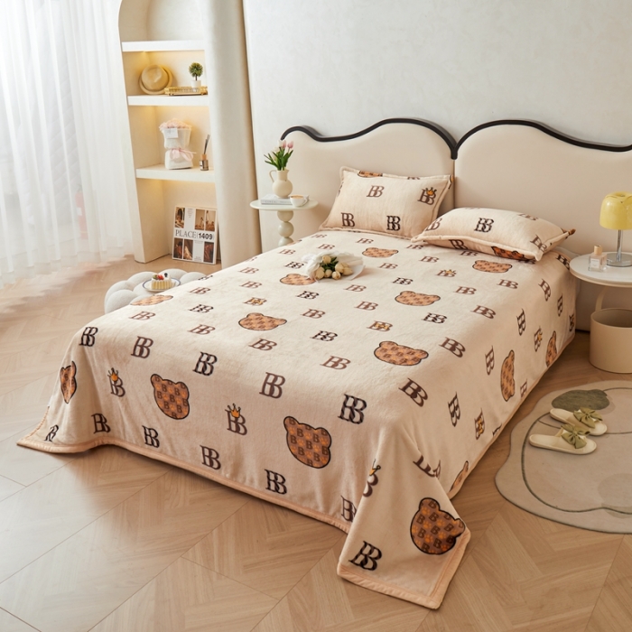 91家纺网 家纺一手货源 找家纺 雅萱 2024新款牛奶绒盖毯子毛毯午睡毯保暖加厚 宝莉熊