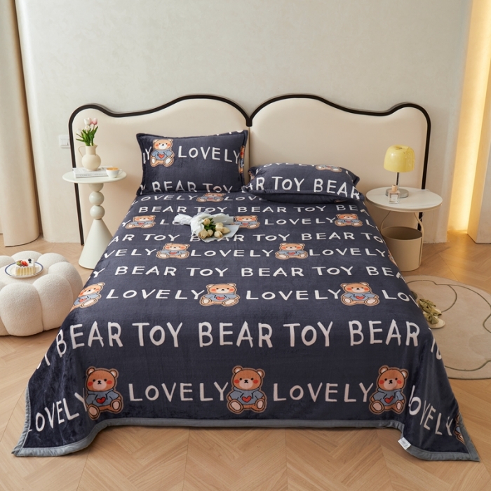 91家纺网 家纺一手货源 找家纺 雅萱 2024新款牛奶绒盖毯子毛毯午睡毯保暖加厚 love熊