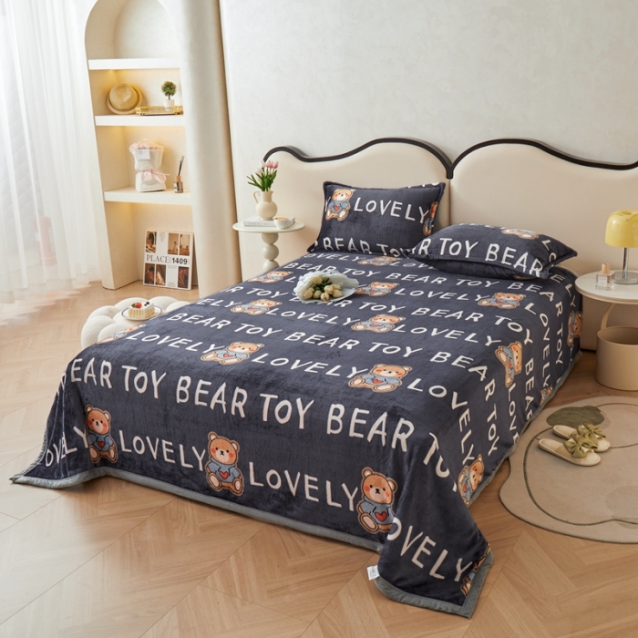 91家纺网 家纺一手货源 找家纺 雅萱 2024新款牛奶绒盖毯子毛毯午睡毯保暖加厚 love熊