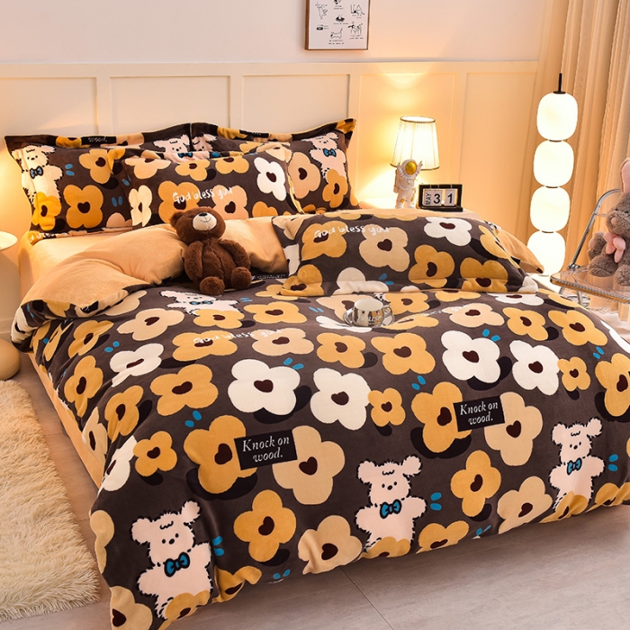 91家纺网 家纺一手货源 找家纺 简一 2024新款牛奶绒四件套 巧克力熊