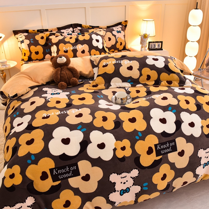 91家纺网 家纺一手货源 找家纺 简一 2024新款牛奶绒四件套 巧克力熊