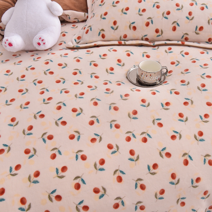 91家纺网 家纺一手货源 找家纺 简一 2024新款牛奶绒四件套 硕果累累