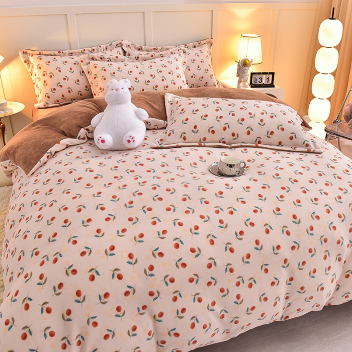 91家纺网 家纺一手货源 找家纺 简一 2024新款牛奶绒四件套 硕果累累