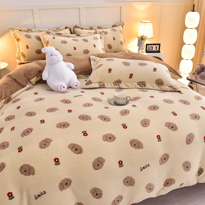 91家纺网 家纺一手货源 找家纺 简一 2024新款牛奶绒四件套 小泰迪